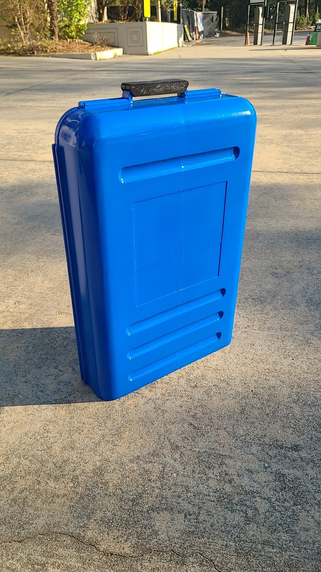 Suitcase Display for local zoo